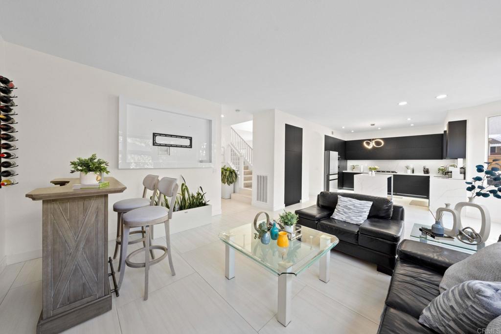 2505 Falcon Valley Drive