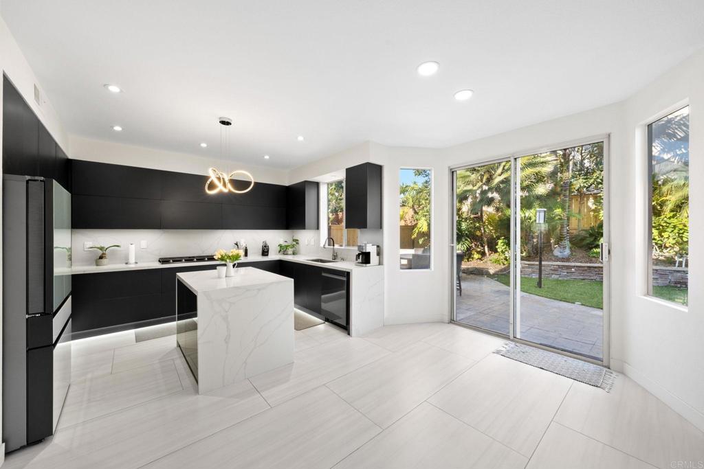 2505 Falcon Valley Drive