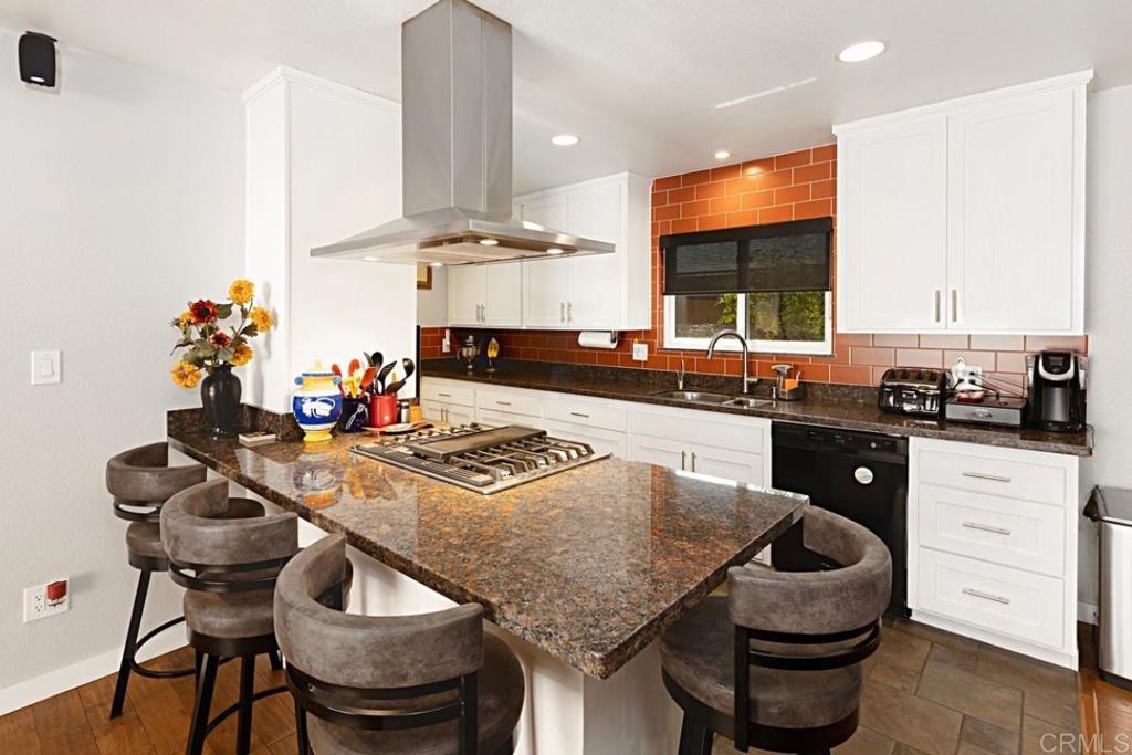 835 Date Avenue