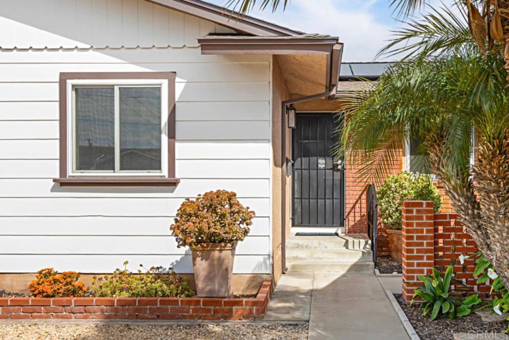 835 Date Avenue