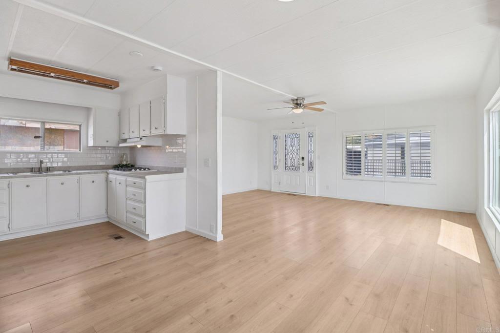 1200 Grand Avenue 66