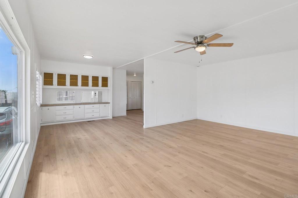 1200 Grand Avenue 66