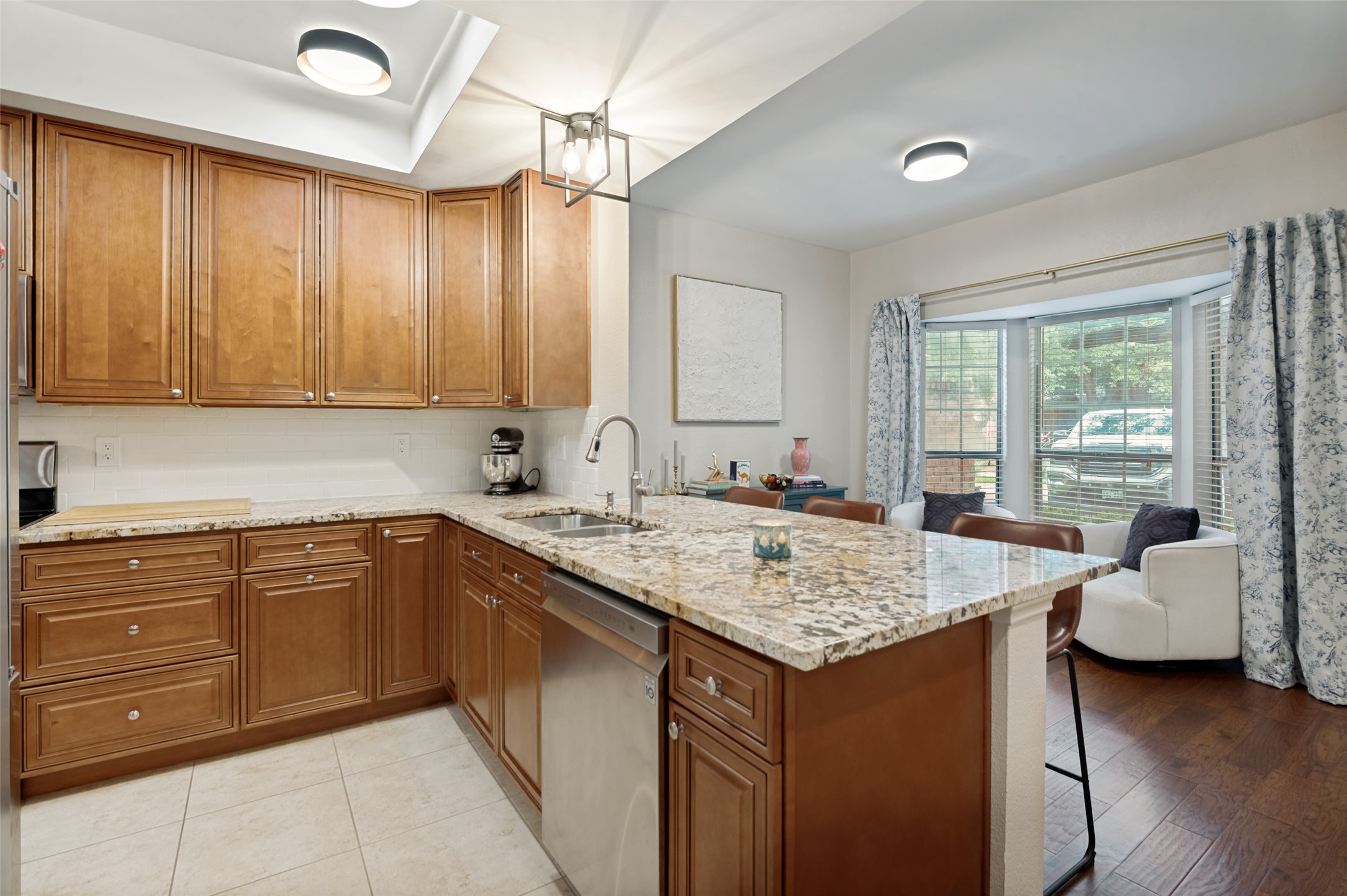 4050 Frankford Road 1004