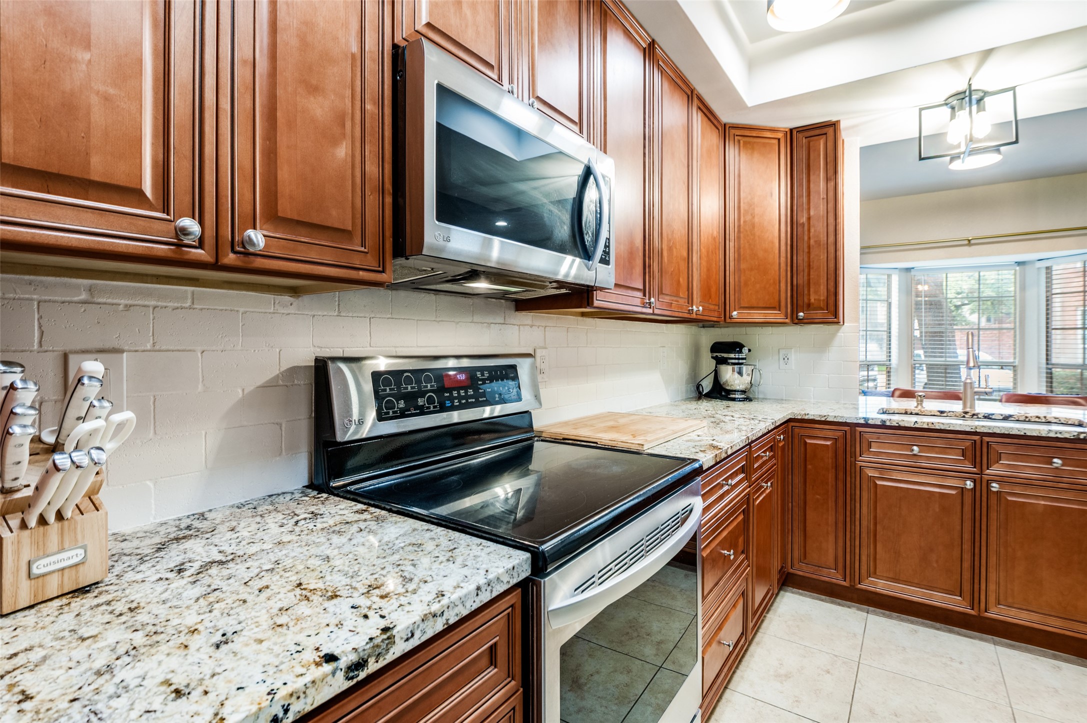 4050 Frankford Road 1004