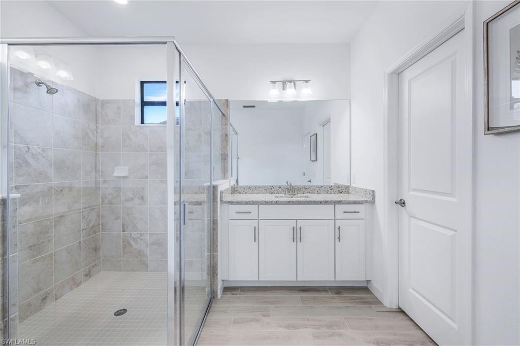 1439 Birdie DR
