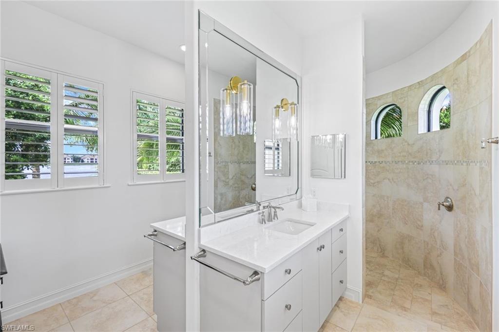 7722 Trent CT