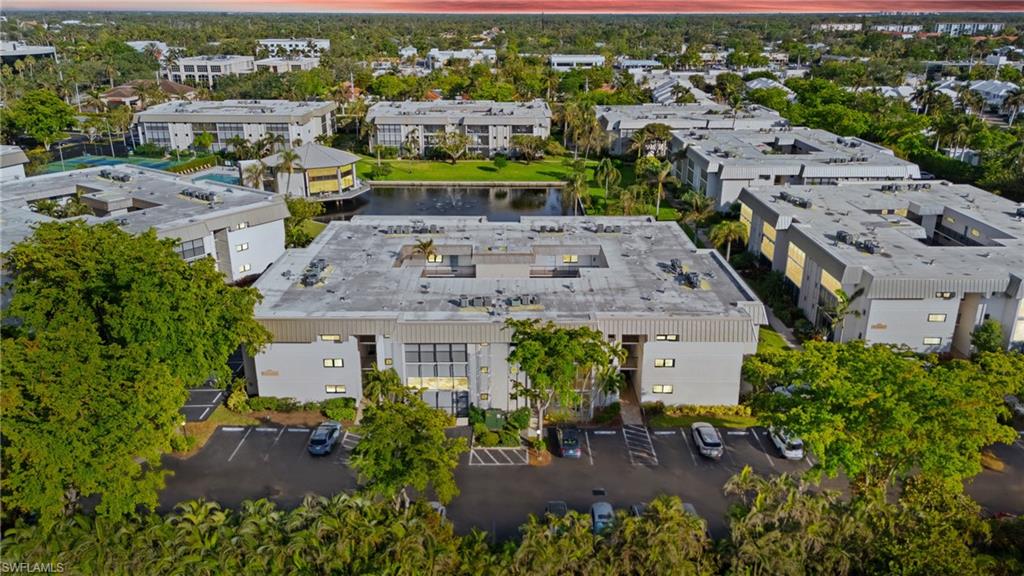 788 Park Shore DR # F17