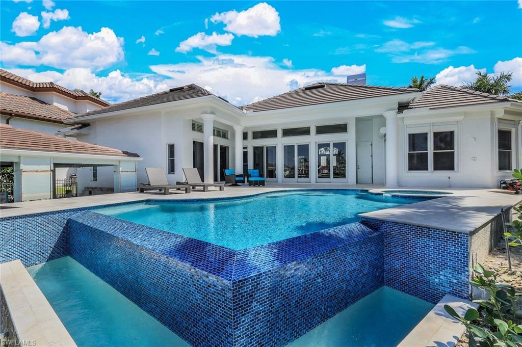 255 Bay PT