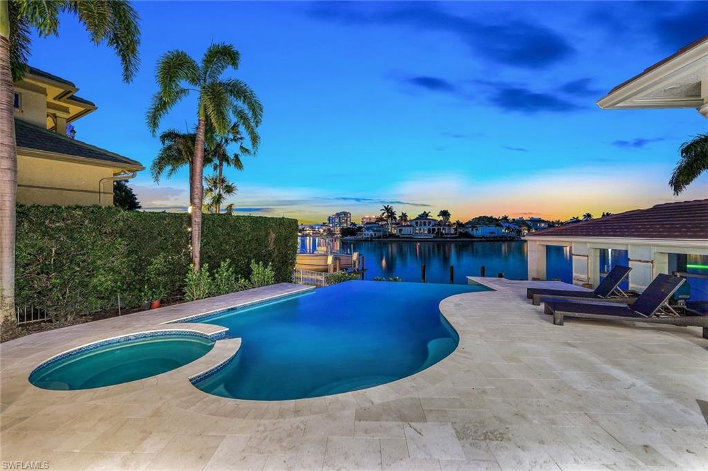 255 Bay PT