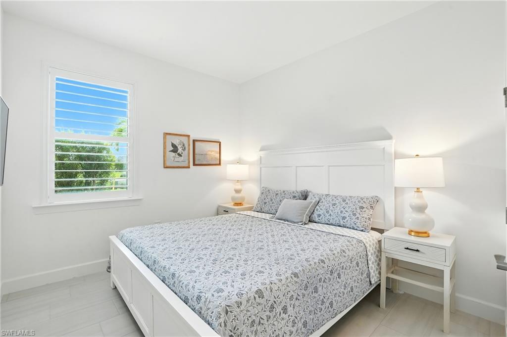 1863 Mesa LN