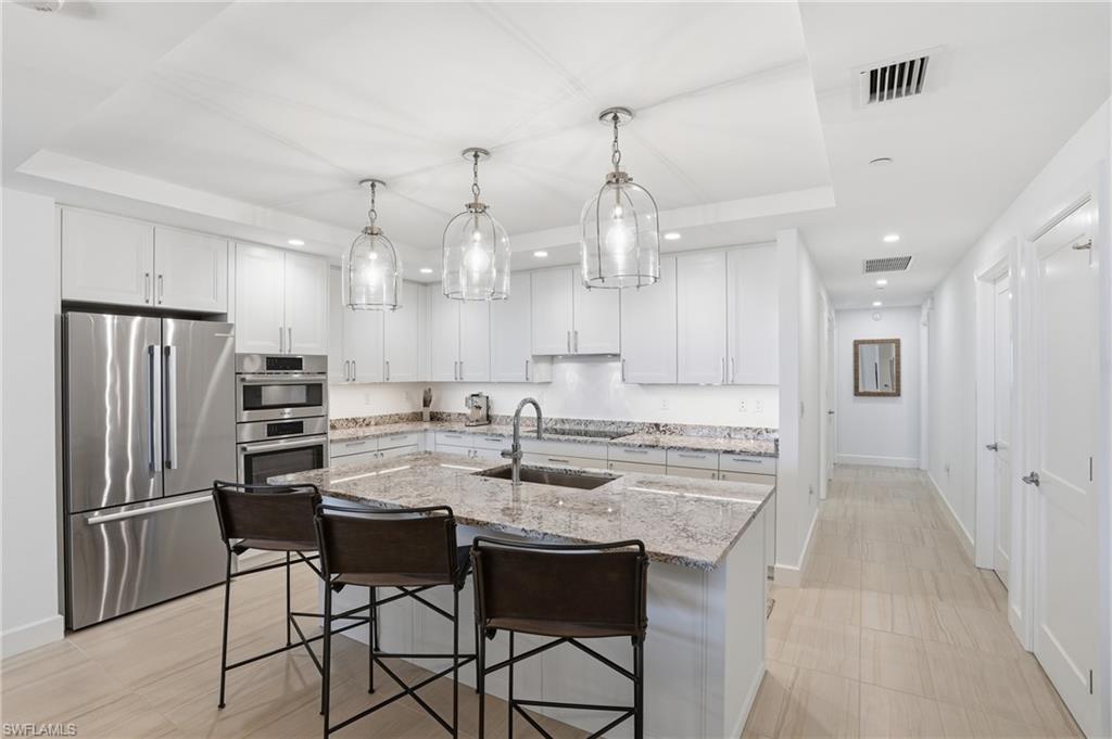 4142 Bay Beach LN 405