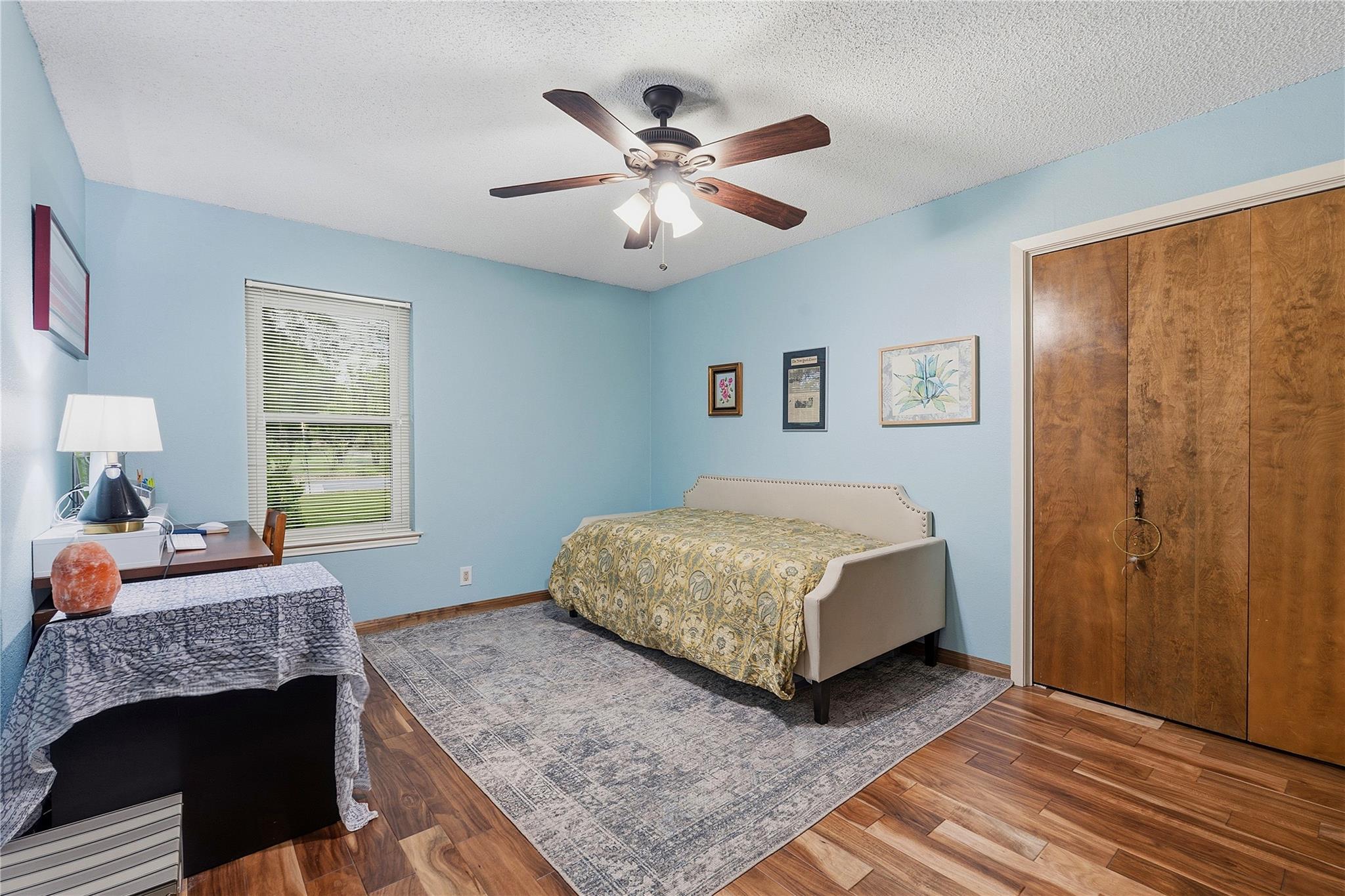 203 Leisurewoods DR