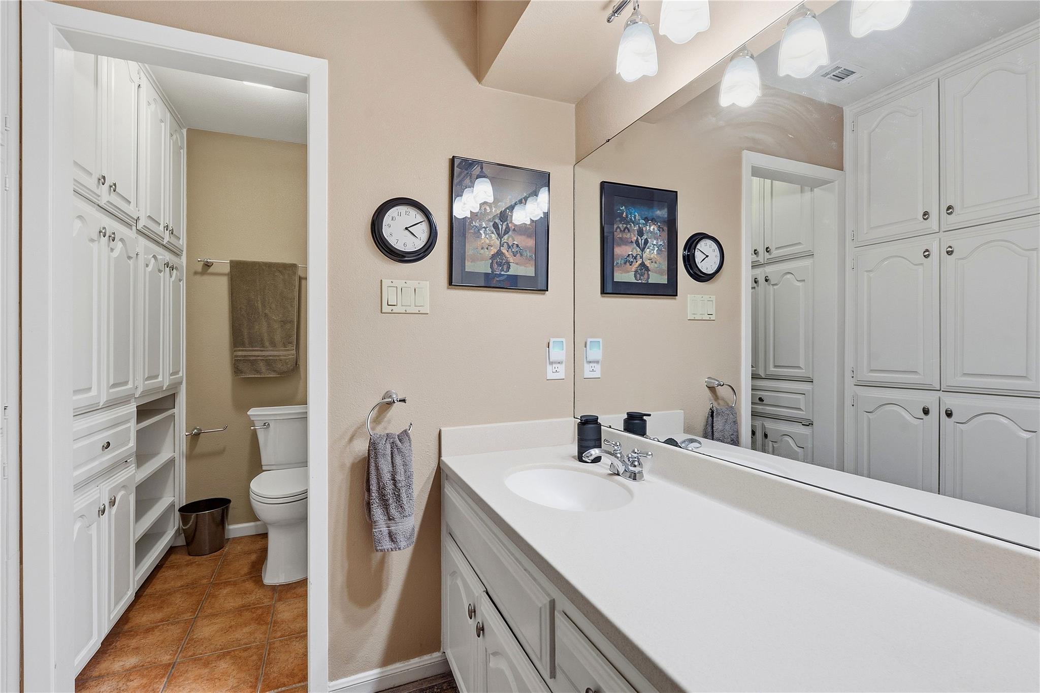 203 Leisurewoods DR