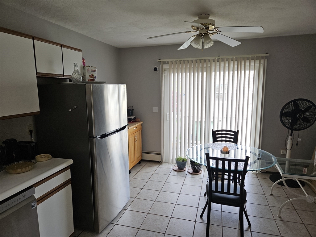 19 Hymer St # 19