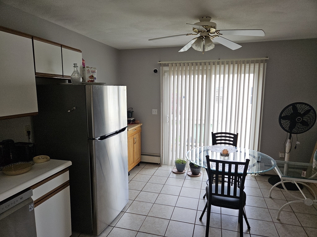 19 Hymer St # 19