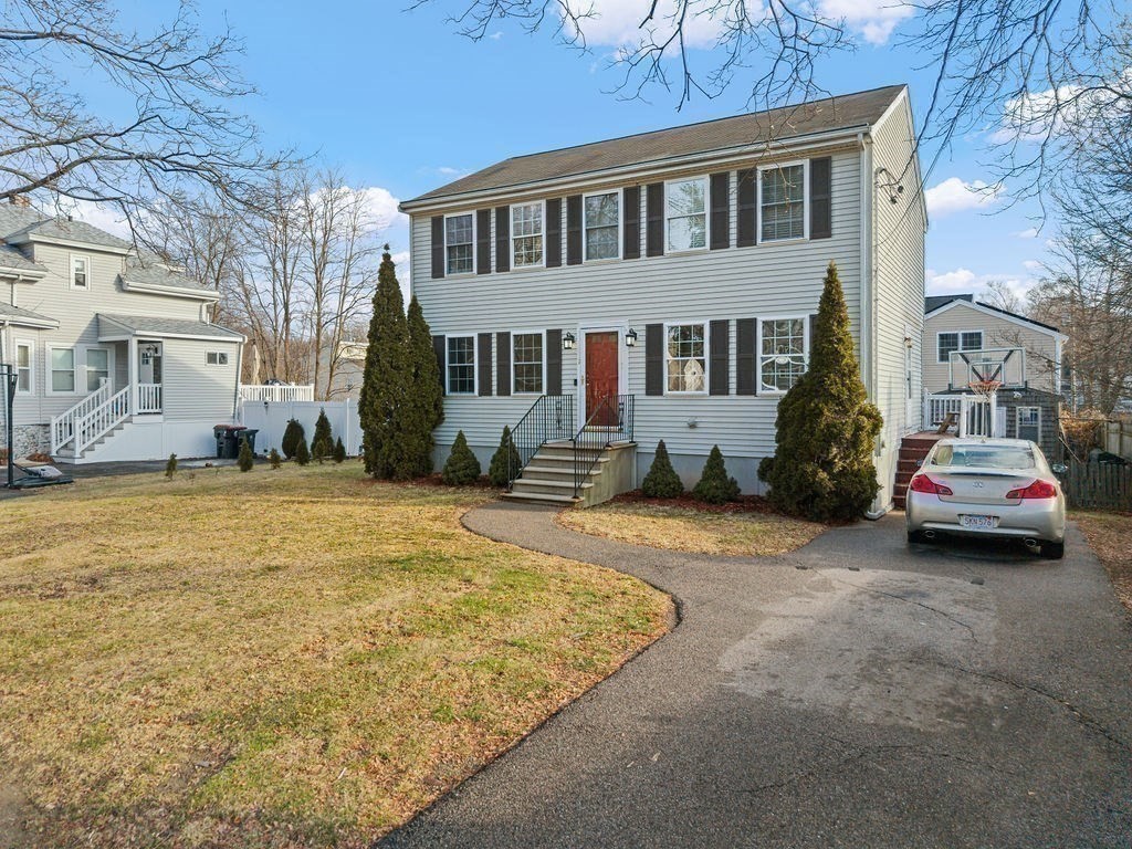 11 Russell Rd