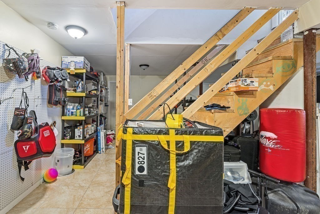 11 Russell Rd