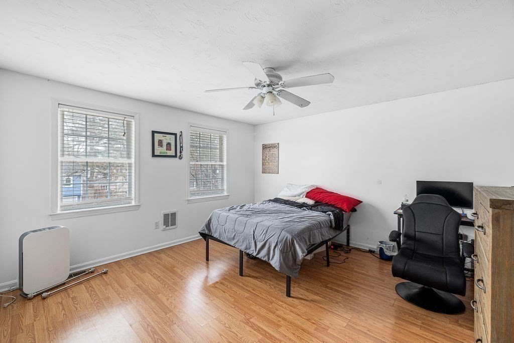 11 Russell Rd