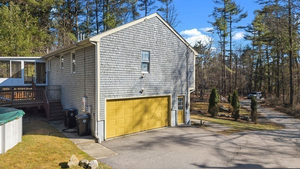 1 Pine Grove