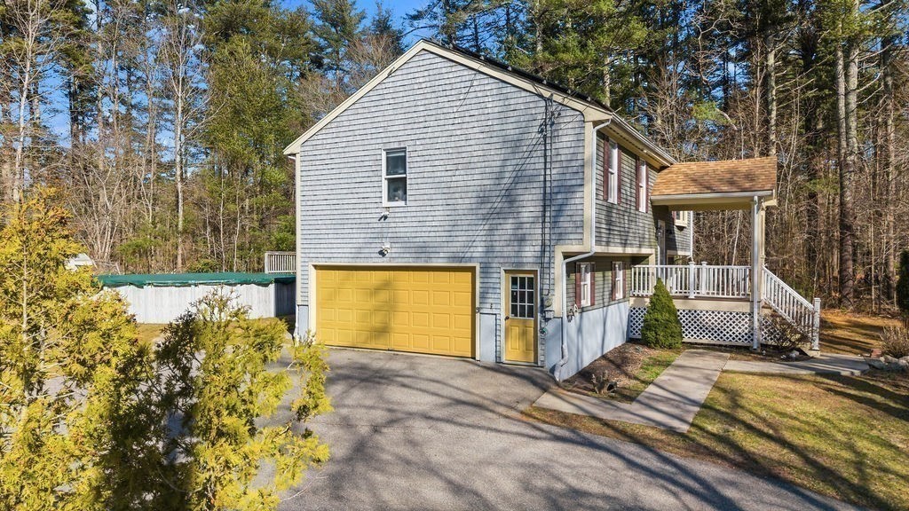 1 Pine Grove