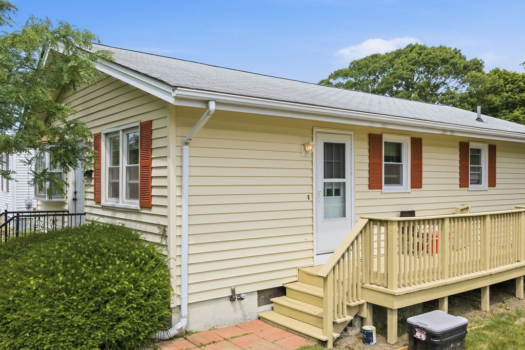 117 Fales Rd