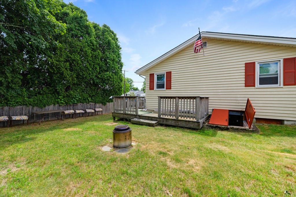 117 Fales Rd