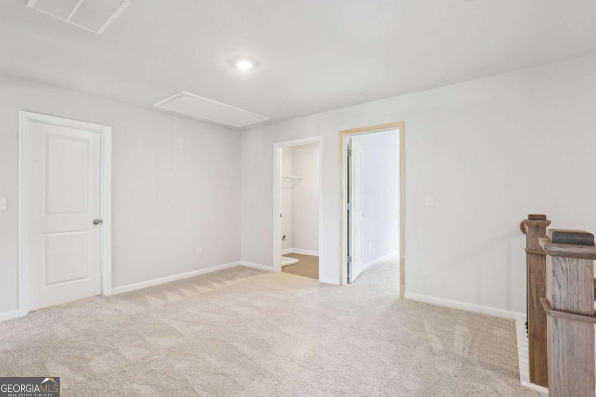 121 Cedar Wood Trace
