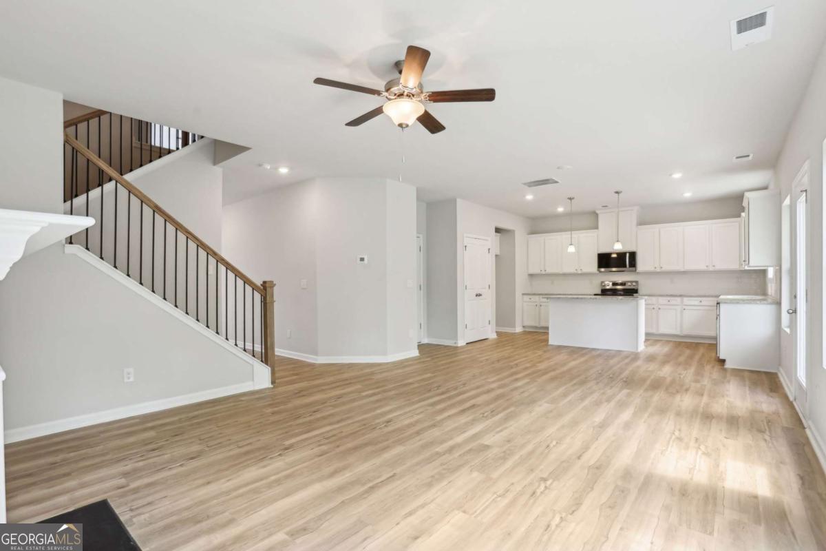 121 Cedar Wood Trace