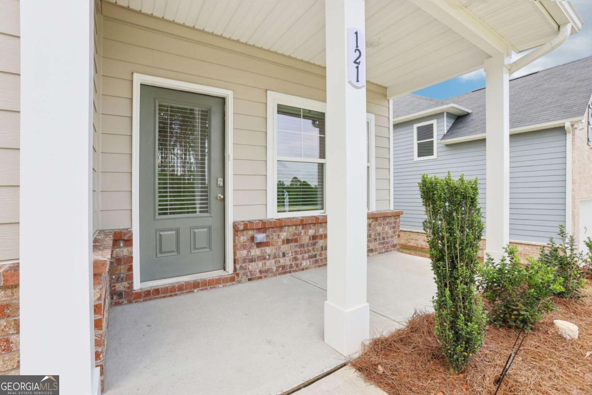 121 Cedar Wood Trace