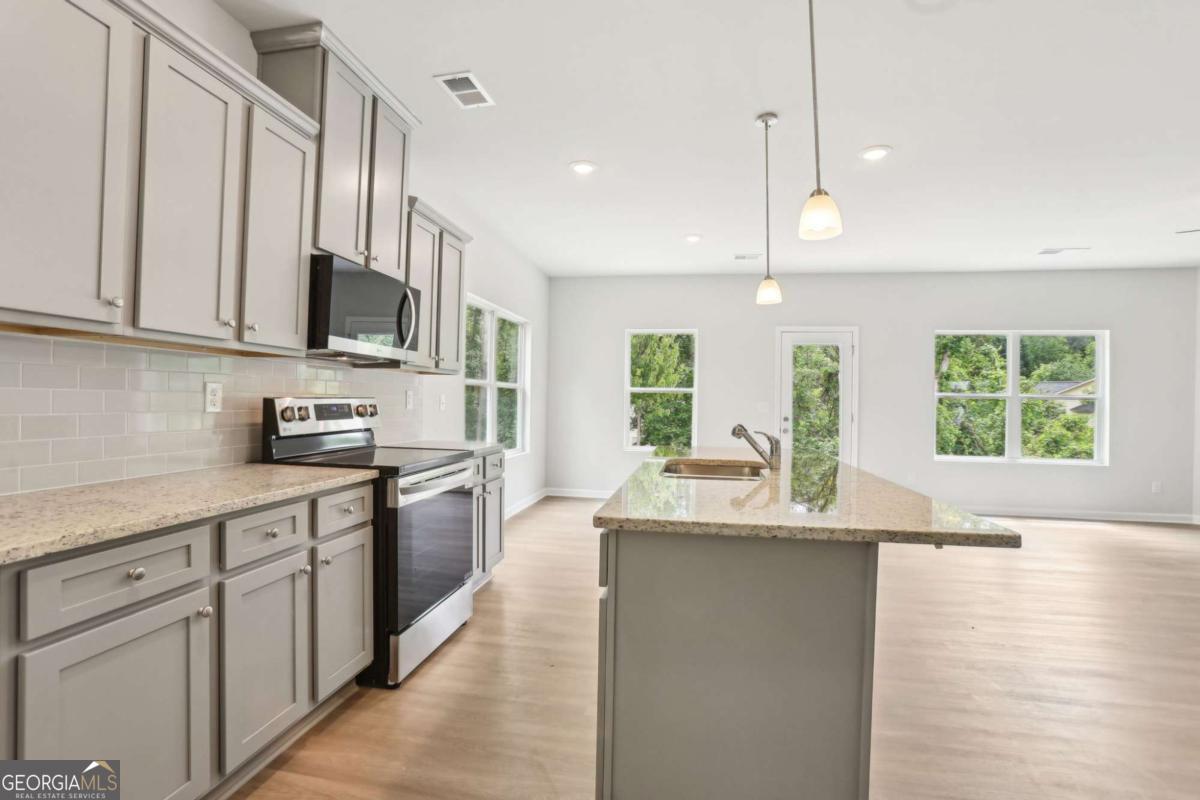 218 Cedar Wood Trace