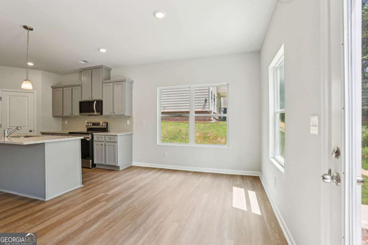 218 Cedar Wood Trace