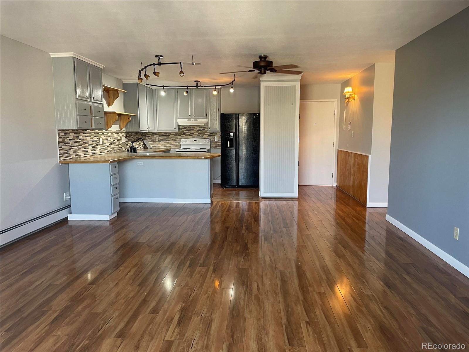 3465 S Poplar Street Unit: 606