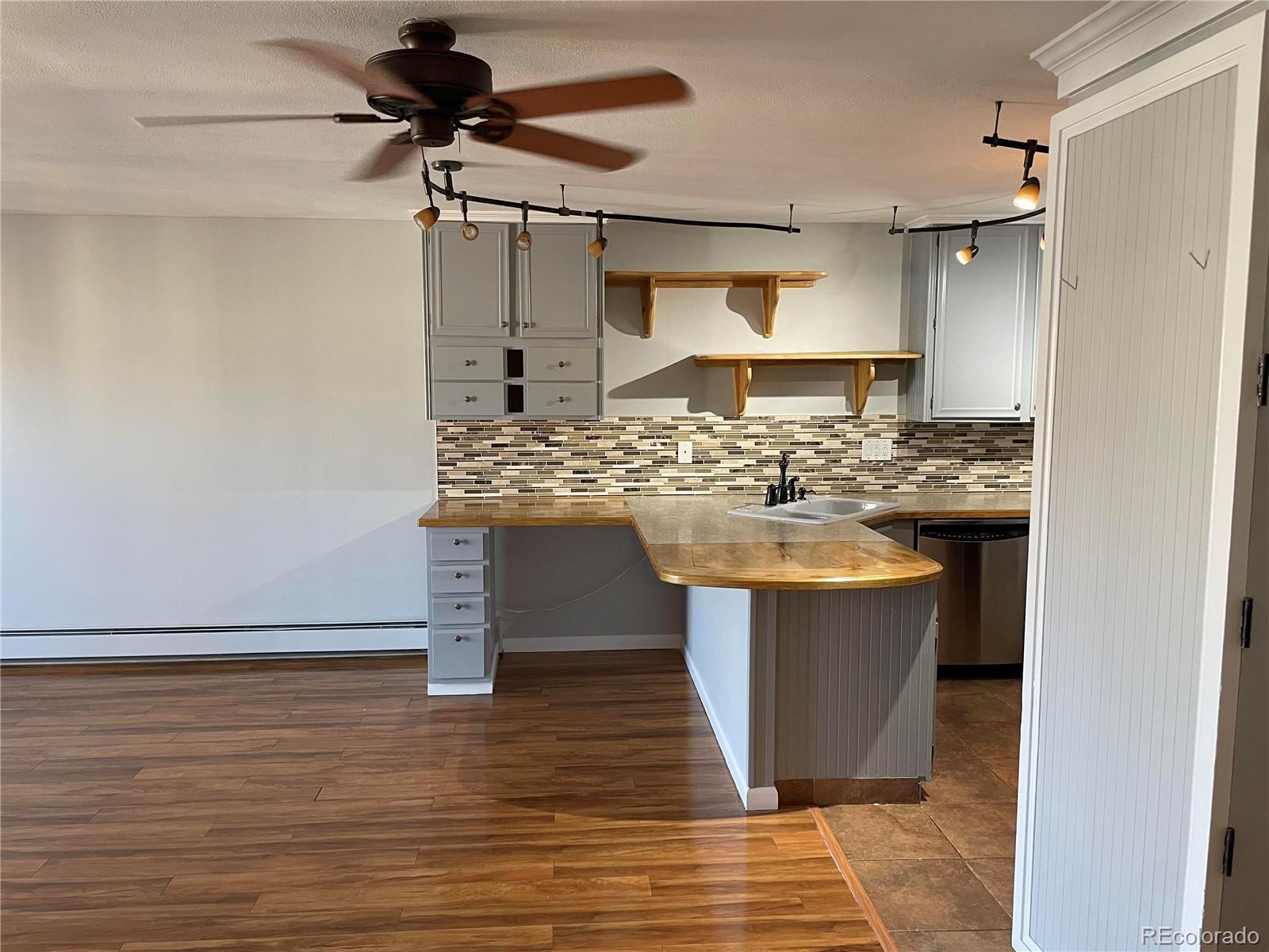 3465 S Poplar Street Unit: 606