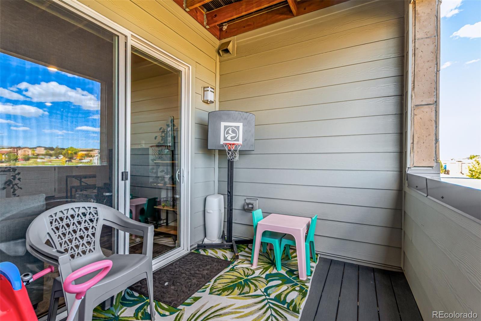 9287 Twenty Mile Road Unit: 204