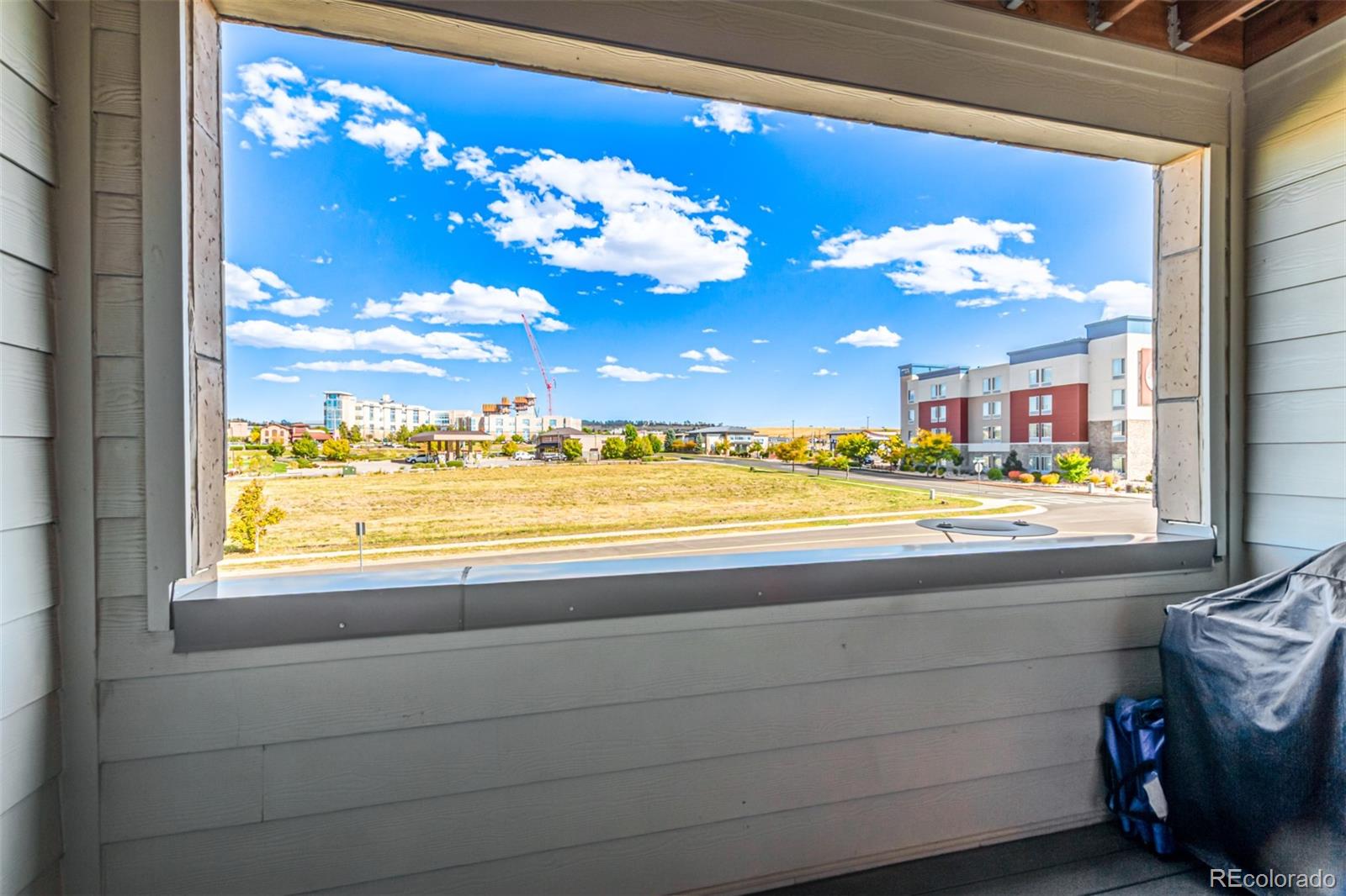 9287 Twenty Mile Road Unit: 204