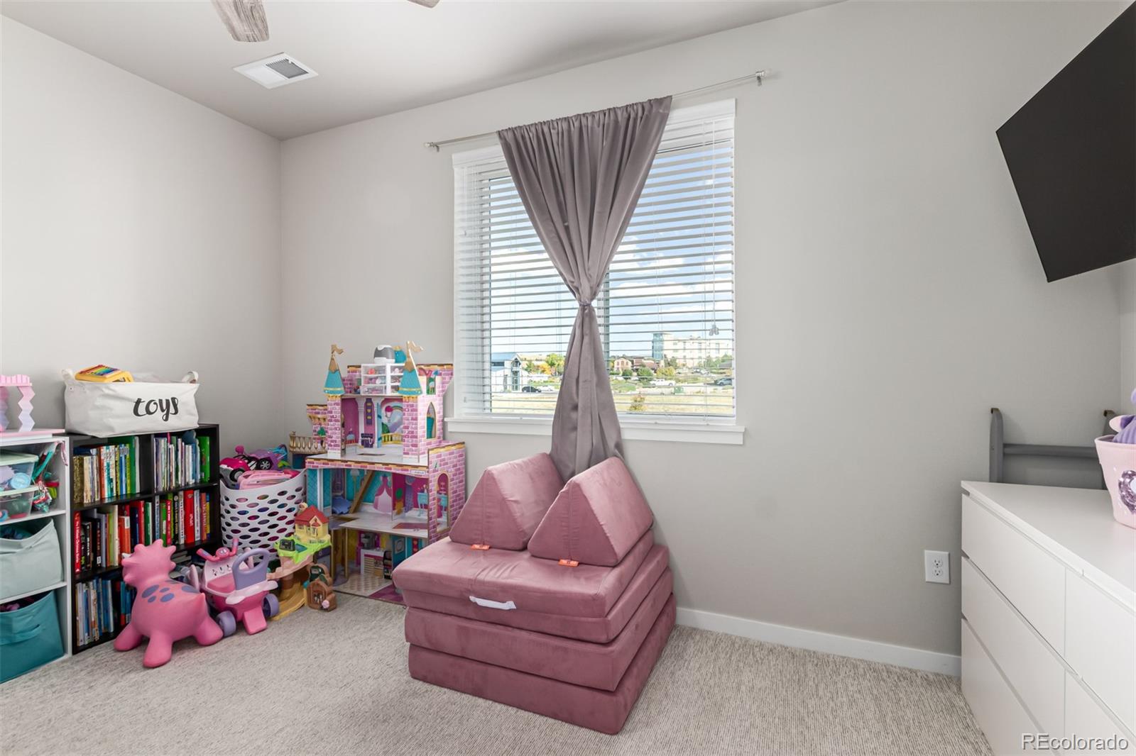 9287 Twenty Mile Road Unit: 204