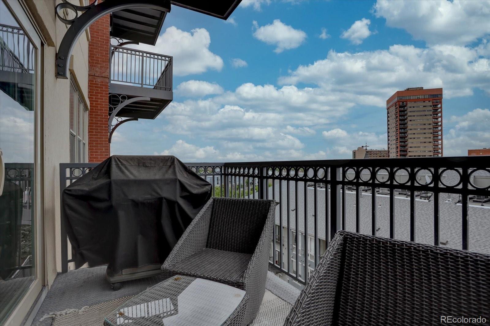 1950 N Logan Street Unit: 706