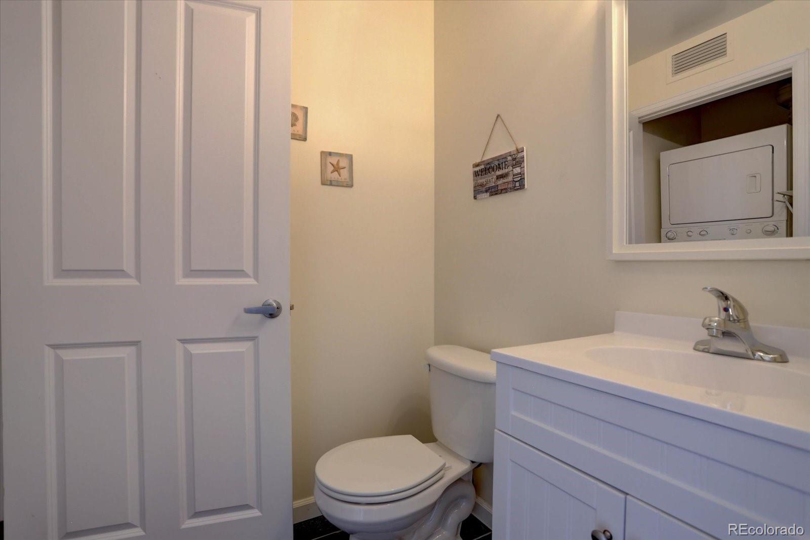 1950 N Logan Street Unit: 706