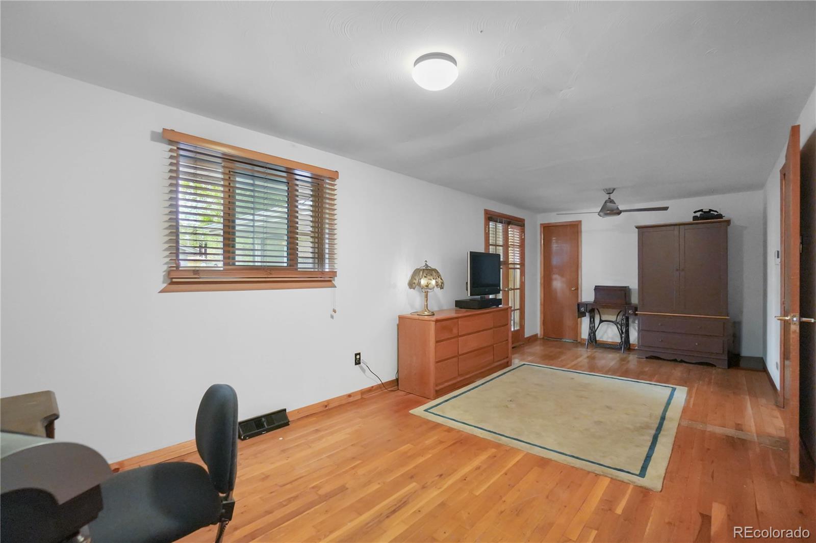 1337 Sharpe Place