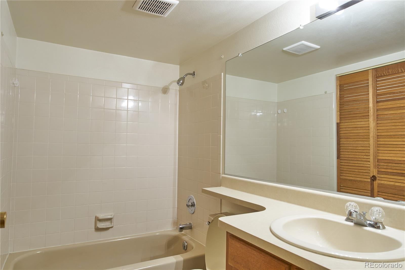 8600 E Alameda Avenue Unit: 17-203