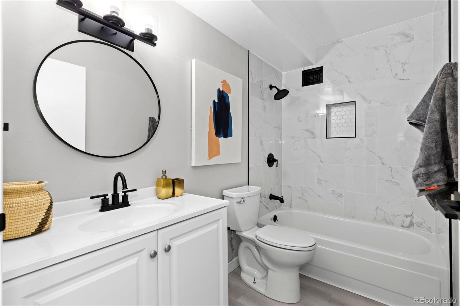 13618 E Bethany Place Unit: 105
