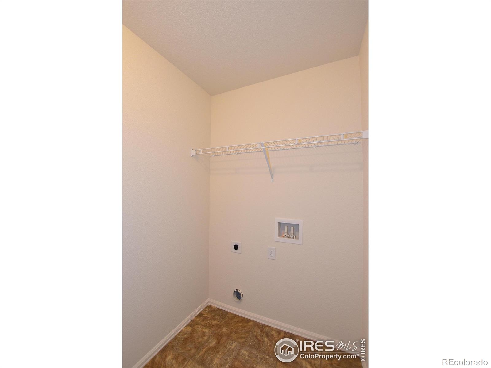 2400 Ivywood Lane