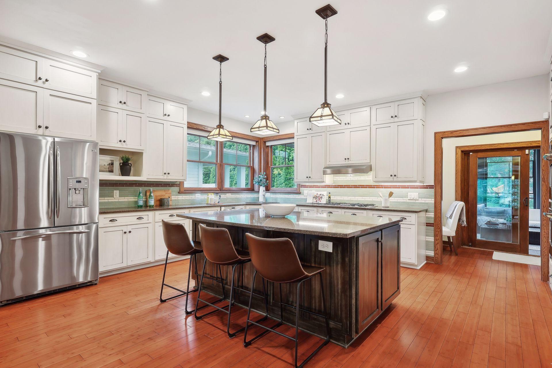 4216 Zenith Avenue S