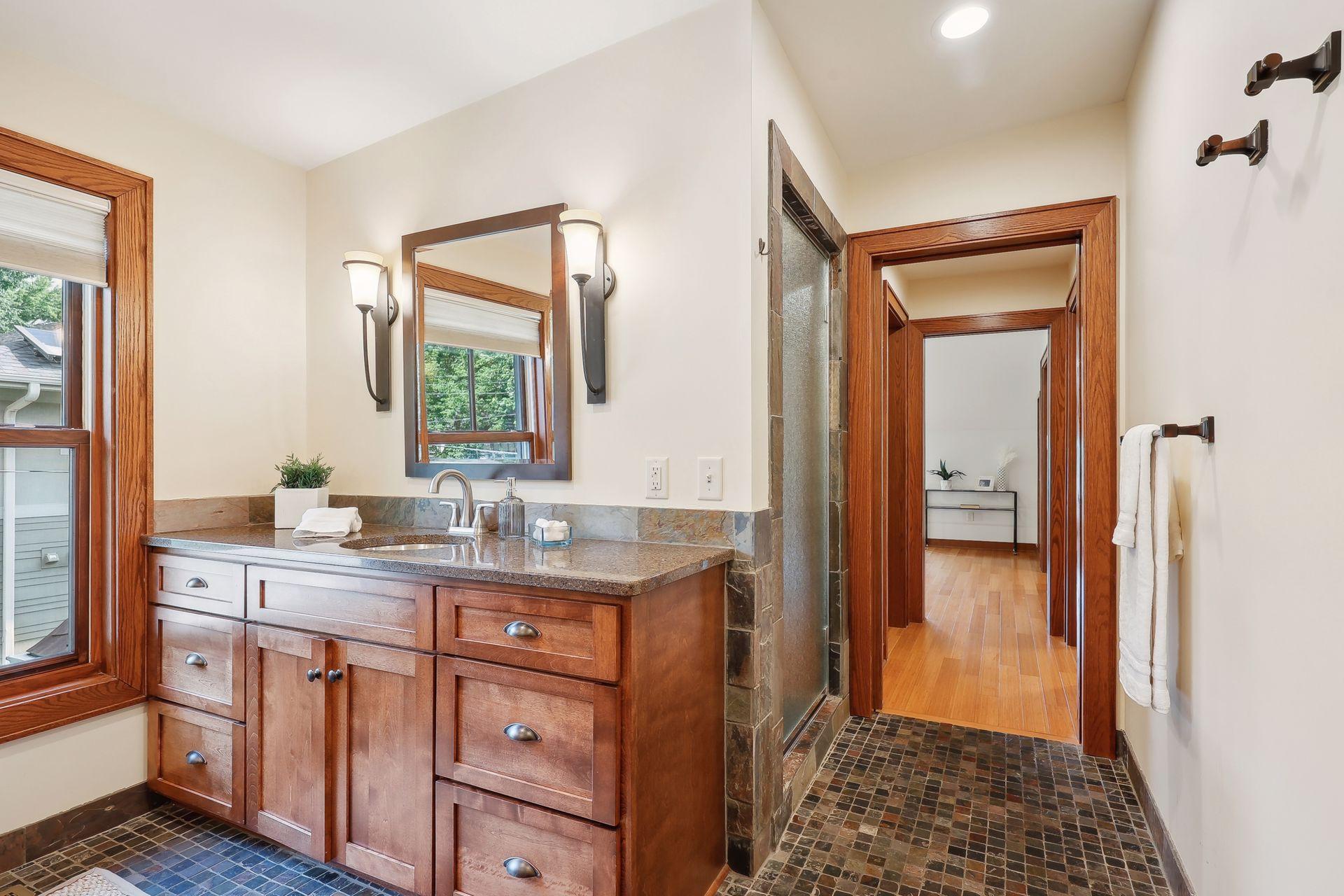 4216 Zenith Avenue S