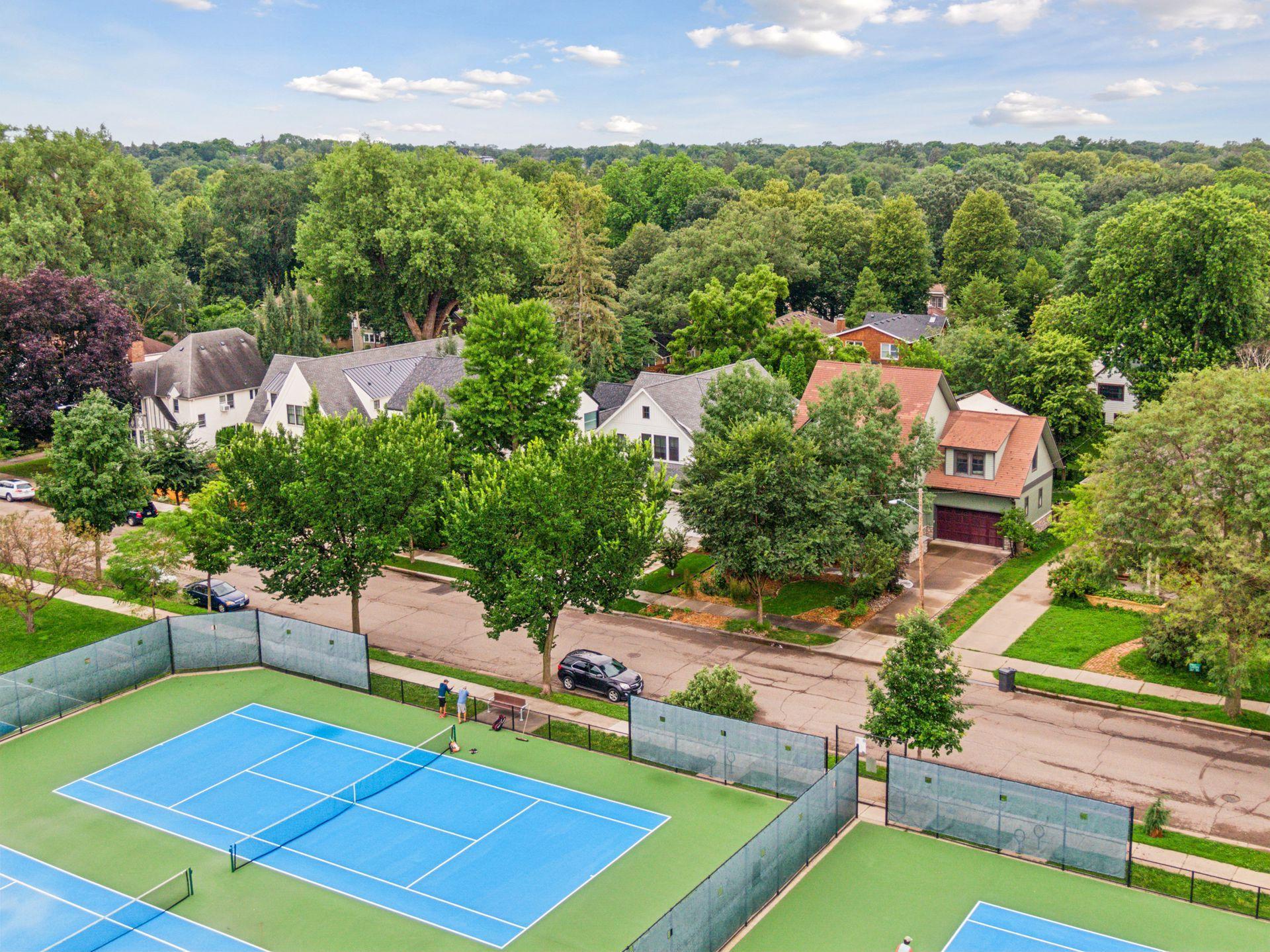 4216 Zenith Avenue S