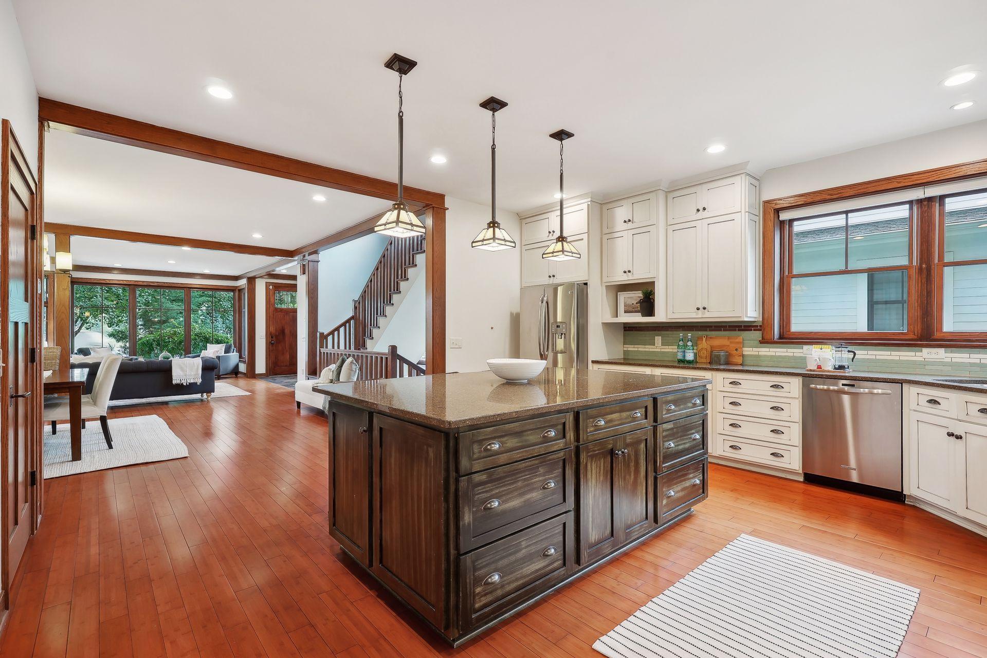 4216 Zenith Avenue S