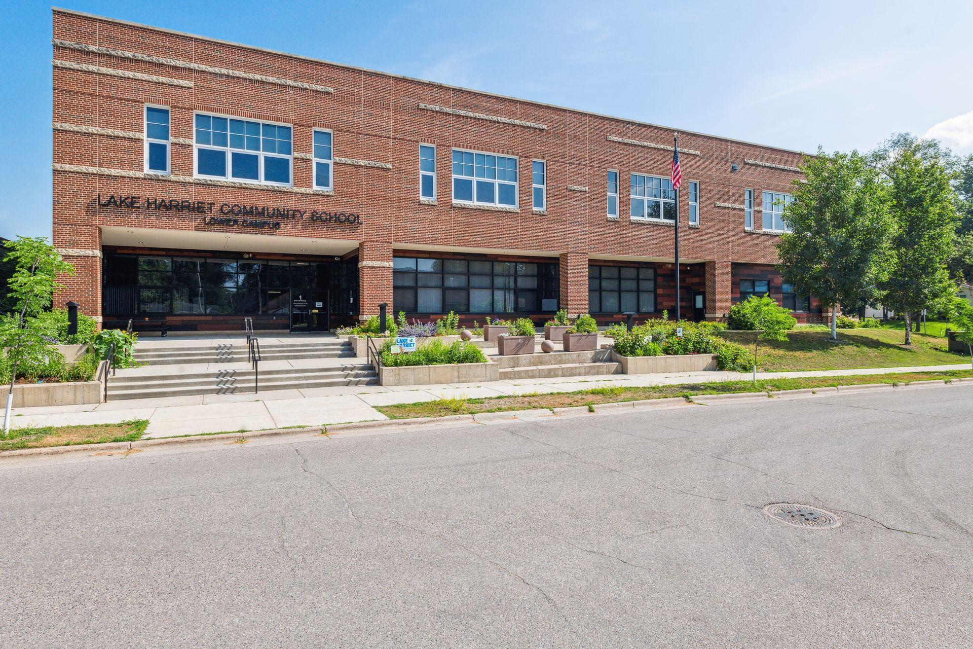 4216 Zenith Avenue S