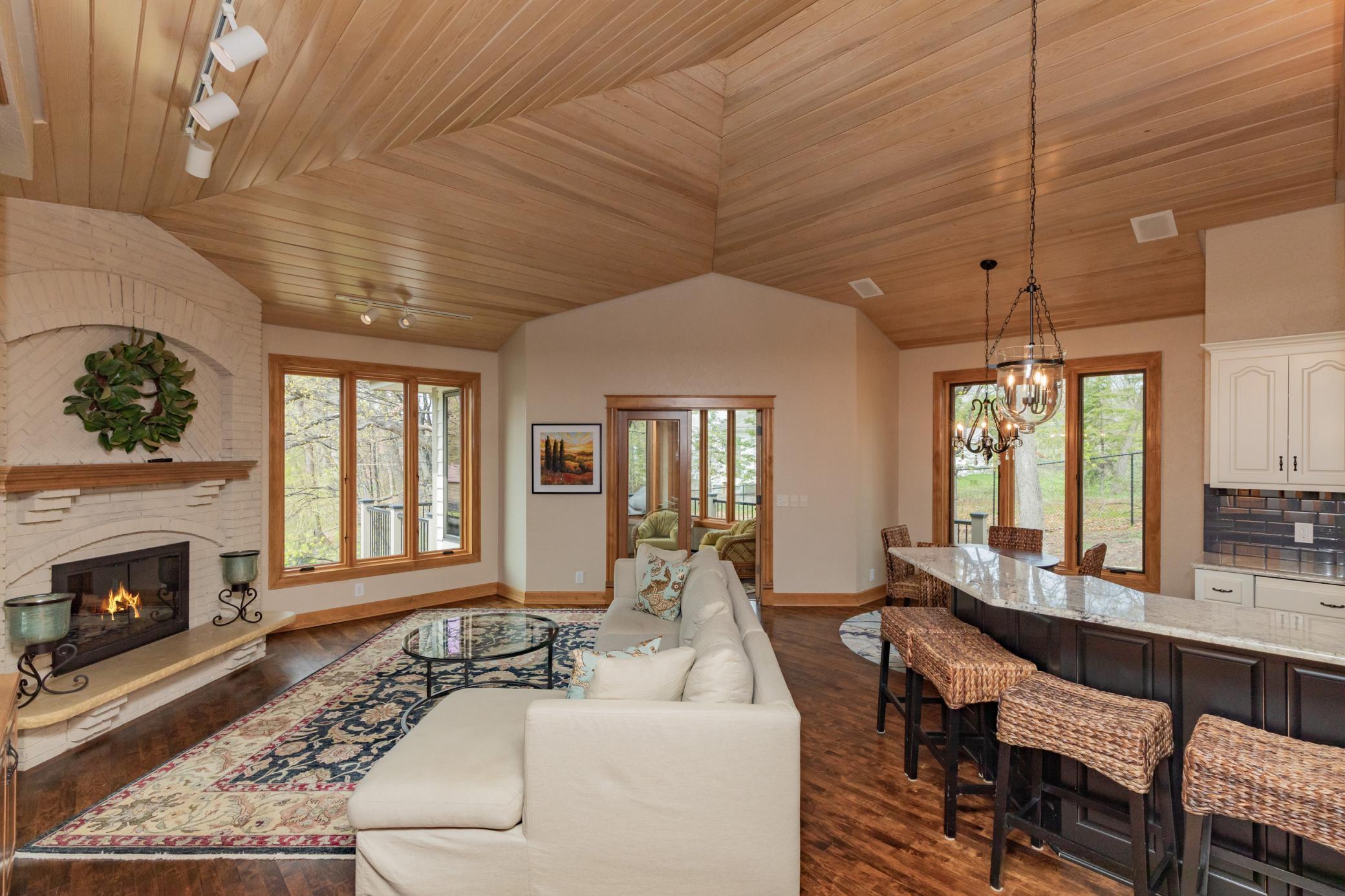 1714 Pondview Terrace