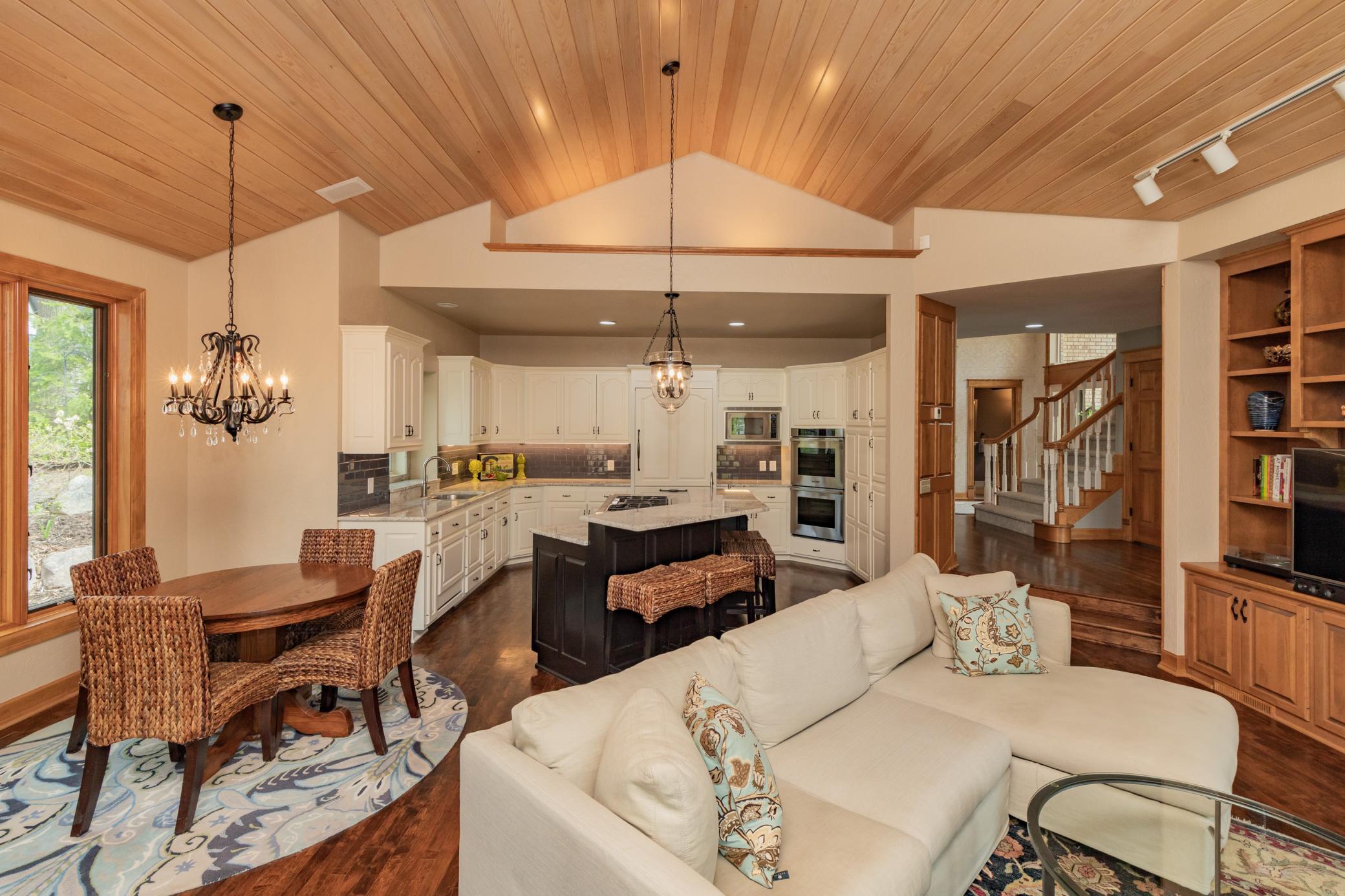 1714 Pondview Terrace