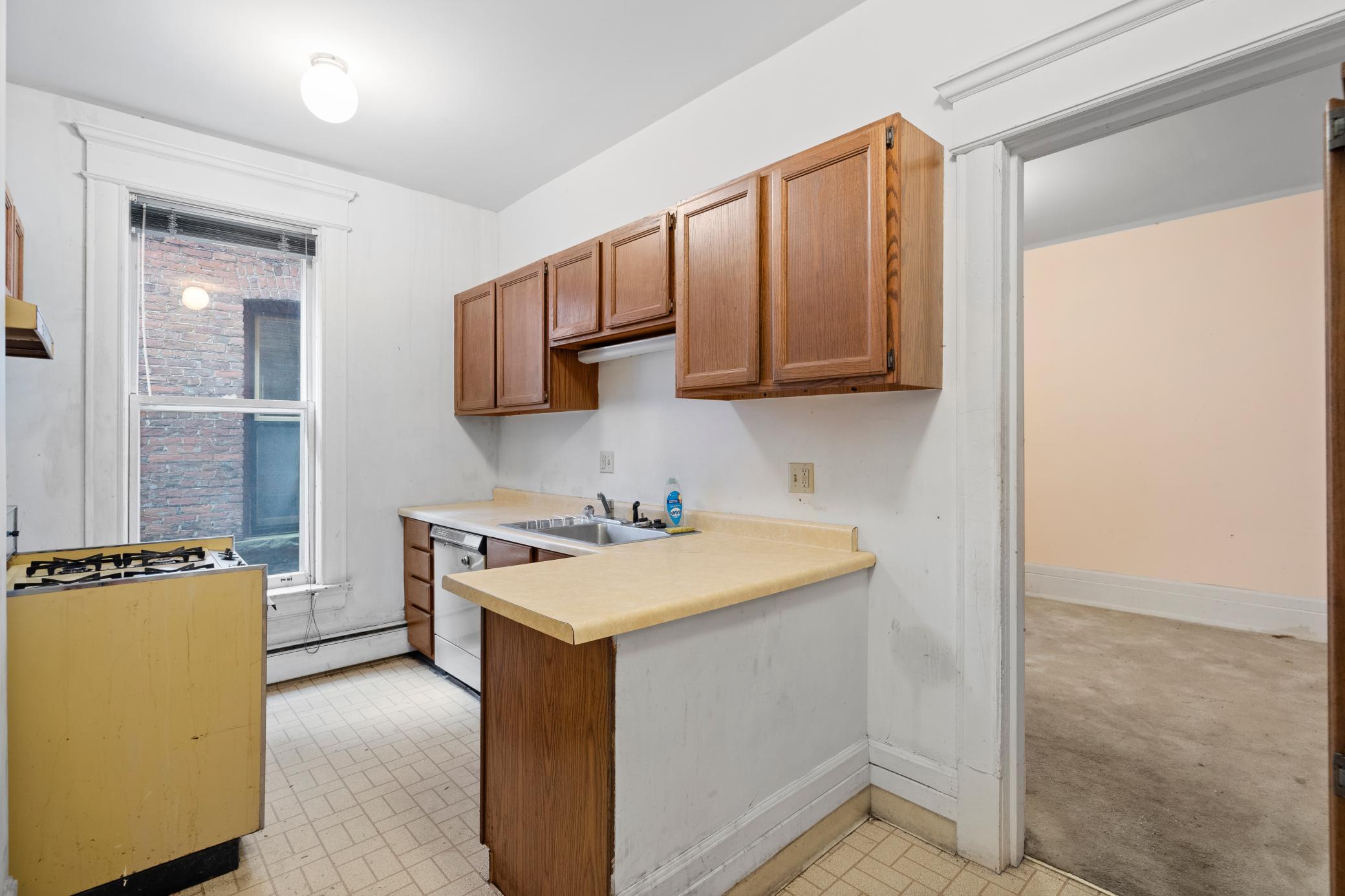 115 Western Avenue N Unit: 2M